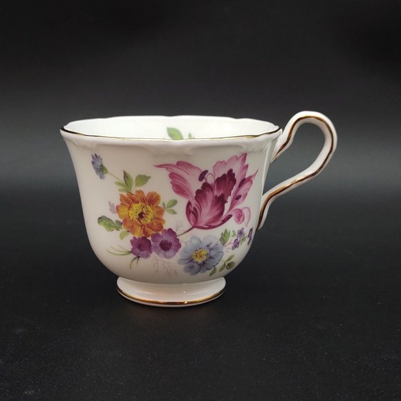 Aynsley Tea Cup and Saucer - Picture 4 of 11